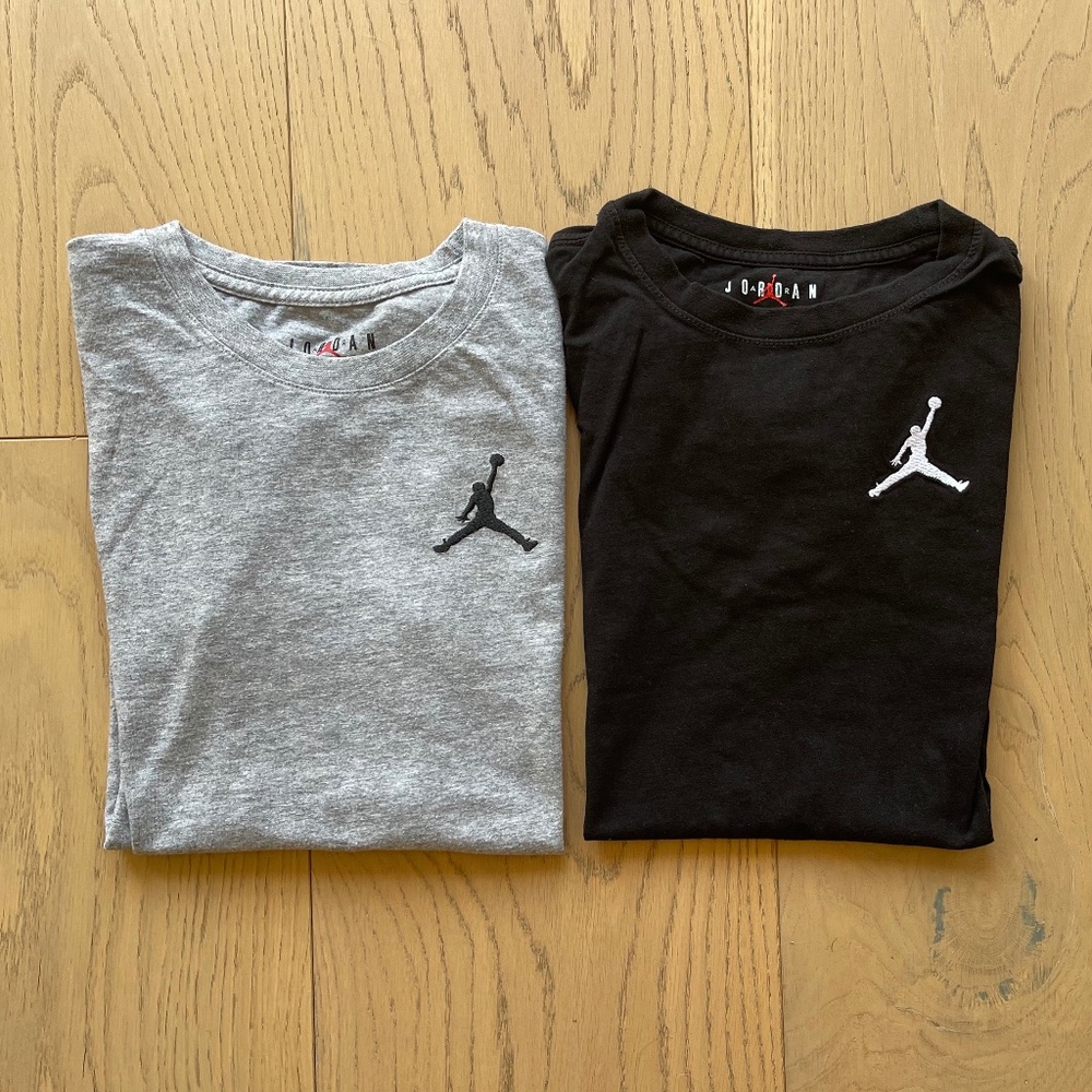 Boys Nike Jordan Essential Tees (Lot of 2)